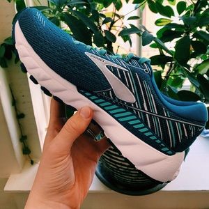 Brooks’ Adrenaline GTS 19